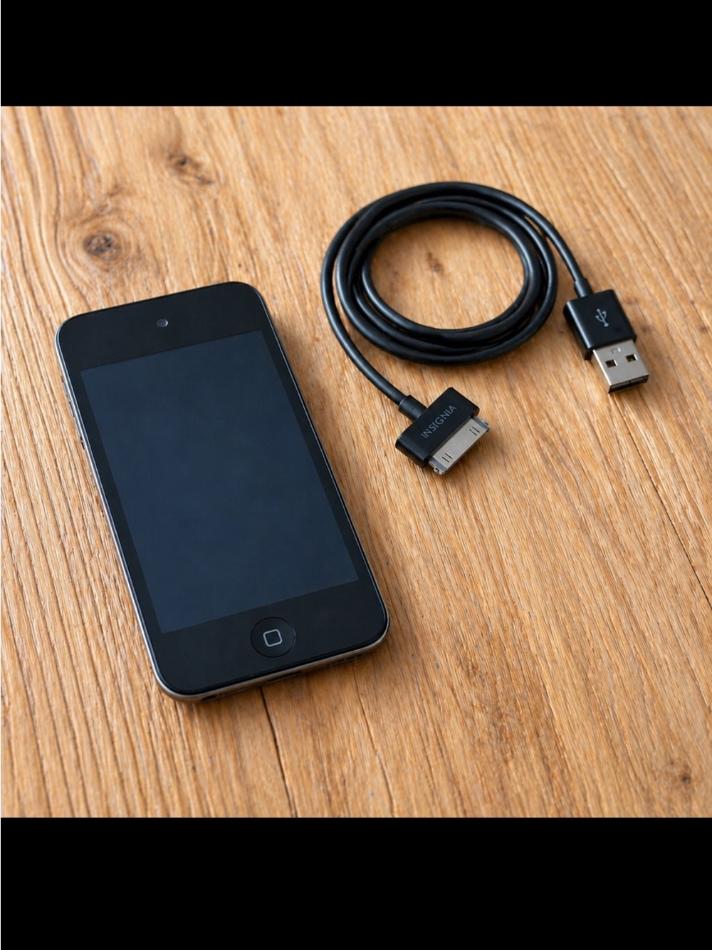 Apple iPod Touch 4th Gen Black 32GB Tested Working